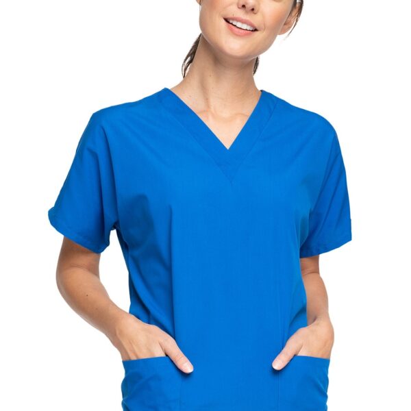 Royal Blue Stretchable Non-Wrinkle Uniform/Scrubs Healthcare Professionals – Kuwait